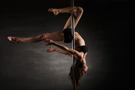 Im A Professional Pole Dancer And Here Are 9 Things I Wish Everyone