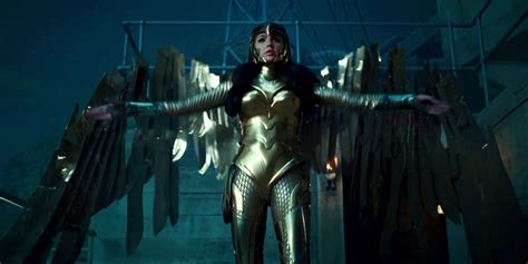 Wonder Woman 1984 How Powerful Dianas Golden Eagle Armor Is