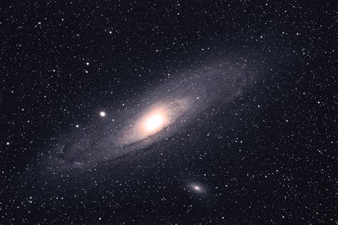 Nasa Hubble Space Telescope Discovers Halo On Andromeda
