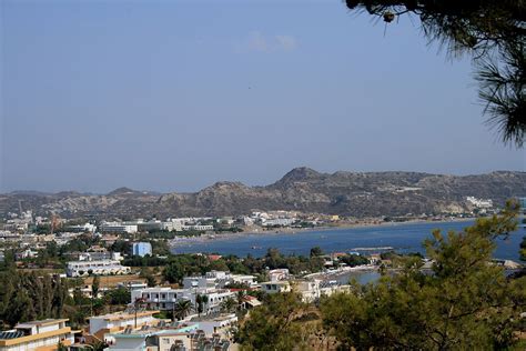 Auf dem staatsgebiet griechenlands leben 10,7 millionen einwohner, welches einer dichte von 76 einwohnern je quadratkilometer entspricht. Rhodos Karte | Rhodos.info