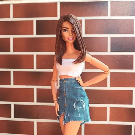 𝖢𝖺𝗋𝗈𝗅 𝖲𝖺𝗆𝗉𝖺𝗂𝗈 ♡ On Instagram “𝟘𝟙 𝟘𝟙 𝟚𝟘 🌻 ” Barbie Doll Hairstyles