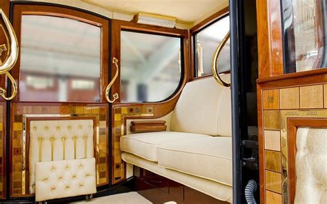 Image Result For Carriage Interior Historic Homes Carriages Royal