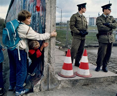 Remembering The Berlin Wall Photos The Big Picture