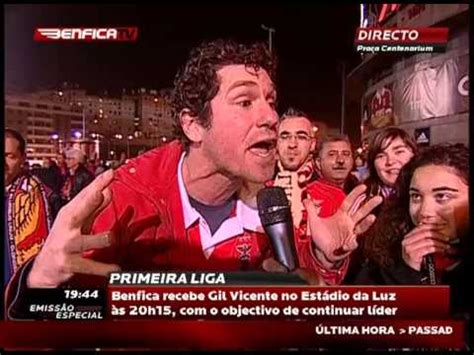 Todas as equipas têm pontos fortes e pontos fracos. Adepto Possuído ao ataque no Benfica-Gil Vicente - YouTube