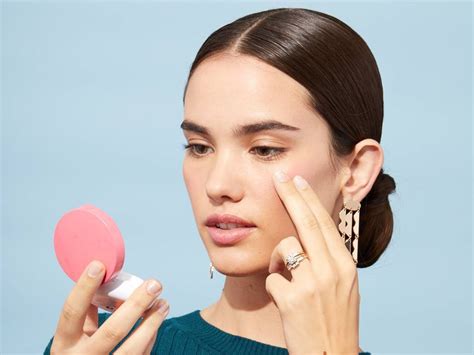 How To Apply Cream Blush