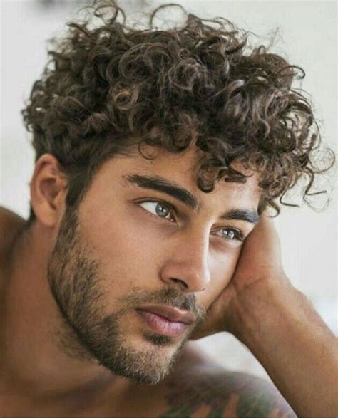 Featuring perms, mullets, high tops, jheri curls farrah fawcett made feathered hair popular in the late 70s, and guys like james spader ran with it in the 80s. Pin by Mariam Mamulia on The Husband Catalogue | Haircuts ...