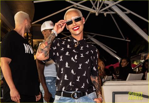 Amber Rose Checks Out Nick Cannon S Wild N Out Restaurant Photo 4130847 Amber Rose Pictures