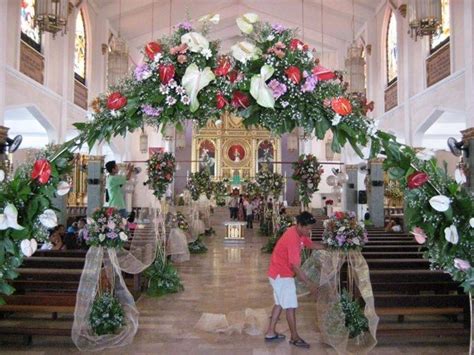 Possibilità di personalizzare i portachiavi con nome/nomi o iniziali e data. Addobbi floreali matrimonio chiesa - Fiori per cerimonie ...