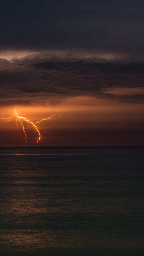 Lightning At Sea 5k Uhd Wallpaper With Images Lightning Photography