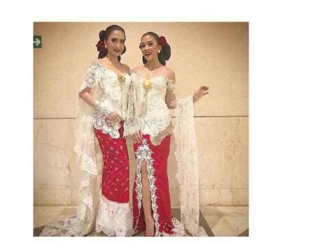 Berikut ini beberapa model kebaya yang bisa kamu jadikan inspirasi di tahun 2020 ini. Yuk, Padukan Model Kebaya Modern dengan 20 Kain Bawahan ...