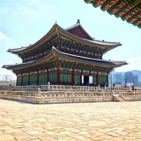 Changing of the guard ceremony takes place at the top of. Gem of Seoul - Gyeongbokgung palace | We Travel with Love