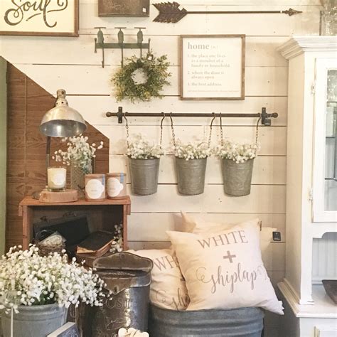 These 15 ideas will help guide you toward creating an effortlessly chic, modern rustic vibe. 50+ Best Rustic Wall Decor Ideas and Designs for 2021
