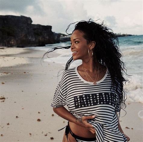 Fenty Beauty Rihanna Beach And Barbados Getthelook Rihanna Bikini
