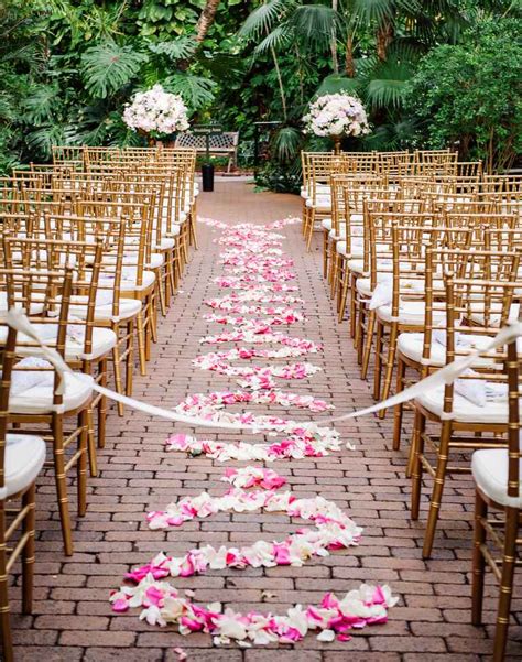 The 7 Best Ways To Decorate Your Wedding Ceremony Aisle