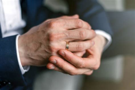 Daytime weddings are always less formal than evening events. Do Men Wear Engagement Rings?