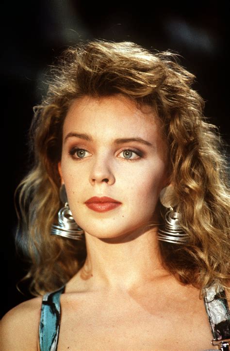 Kylie ann minogue was born on 28 may, 1968. 003.jpg (JPEG-Grafik, 1936 × 2958 Pixel) - Skaliert (19% ...