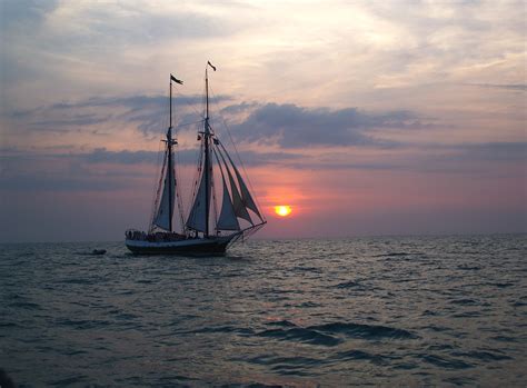 A Sunset Cruise In Key West Sunset Cruise Sailing Cruise