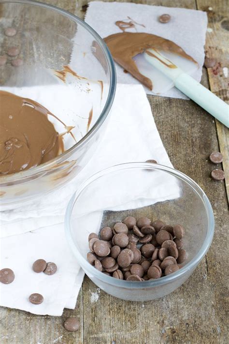 Chocolade smelten 2 manieren VIDEO