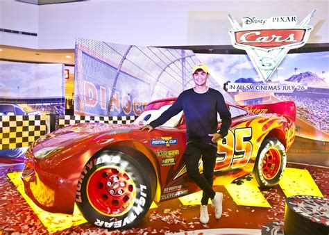 Life Sized Lightning Mcqueen Model Now On Display At Sm North Edsa