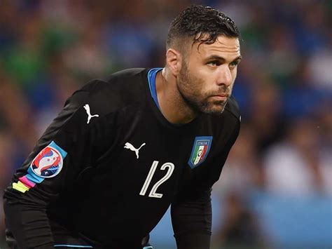 He began his career with venezia, and then palermo. Transfer news: Sevilla to sign Salvatore Sirigu from PSG ...