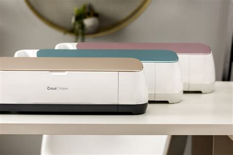 These cricut ideas for gifts are perfect for every occasion! 10 Cricut Gift Ideas for Mom - Cricut