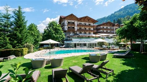 Johann im pongau is the main city of the pongau region and is in the federal state of salzburg, austria. Hotel Oberforsthof (St. Johann im Pongau) • HolidayCheck ...