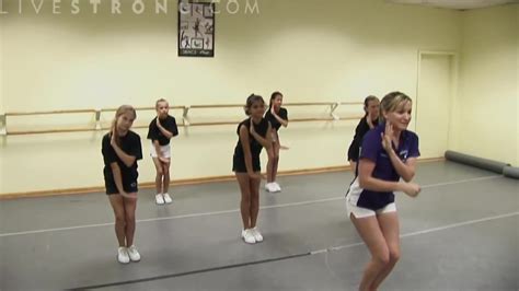 How To Combine Cheerleading Dance Moves