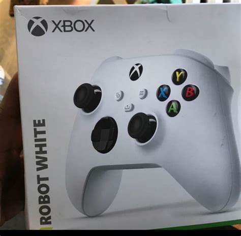 Leaked Controller Packaging Seemingly Confirms Cheaper Xbox Series S