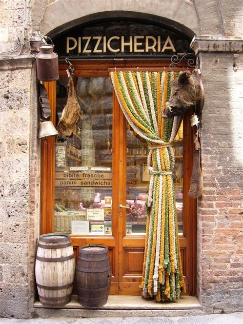 Pizzicheria Via Del Terme Siena Flora Genoher Flickr