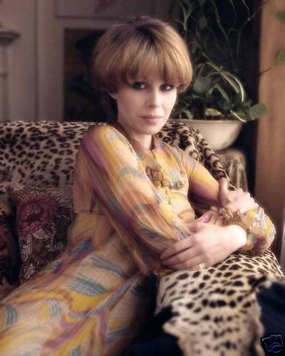 Diggin For Gold — Joanna Lumley As Purdey In The New Avengers