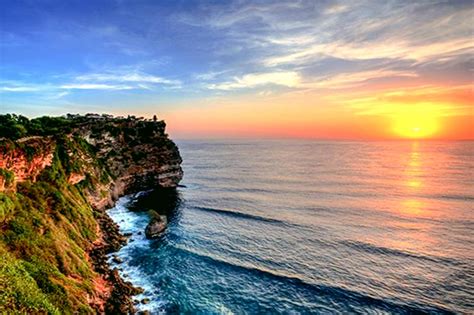 Uluwatu Sunset Tour - Bali Tour Packages And Honeymoon Itinerary
