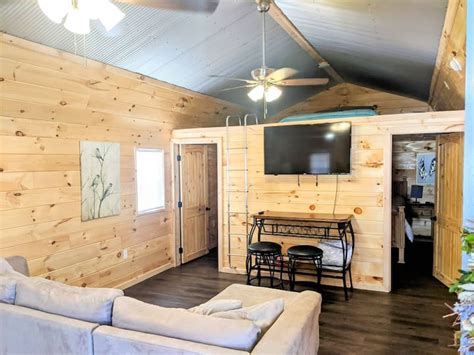 The Robins Nest At Tiny Acres Tiny Houses For Rent In Wynne Arkansas