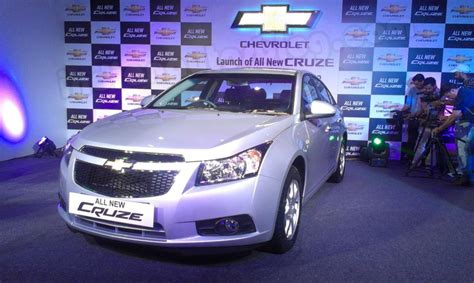 2013 Chevrolet Cruze Facelift Launched At Inr 1375 Lakhs