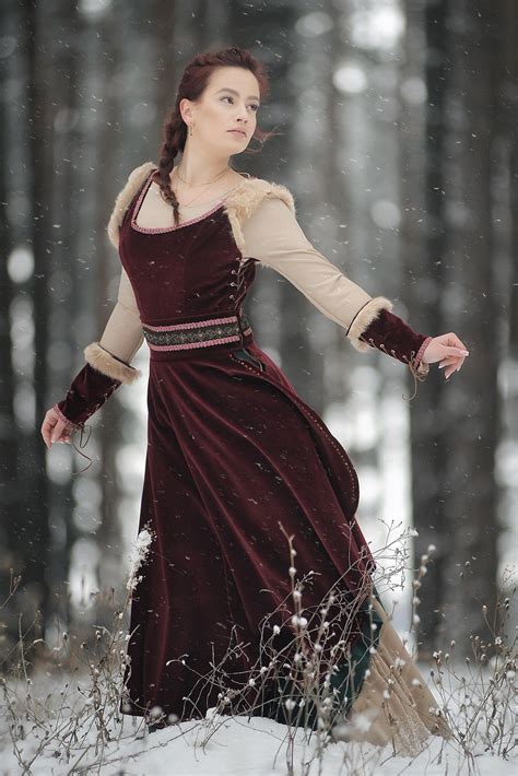 Medieval Dress Fantasy Costume Middle Age Fairy Dress Etsy Feenkleid Tolle Kleider