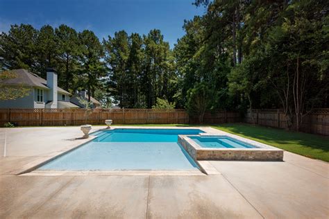 Custom Pool For Small Backyard With Beach Entry Georgia Pools Peachtree City And Atlanta Area