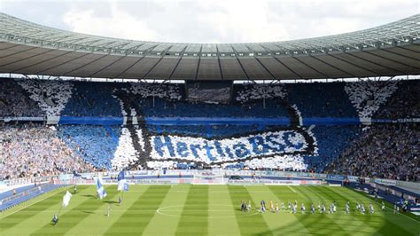 Hertha berlin vs borussia dortmund | german bundesliga (self.herthabsc). Kevin Strootman in de belangstelling van Hertha BSC - PSV ...