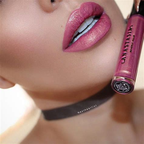High Shine Lip Gloss Lip Glosses In 2020 Light Pink Lip Gloss Lip Colors Anastasia Lipgloss