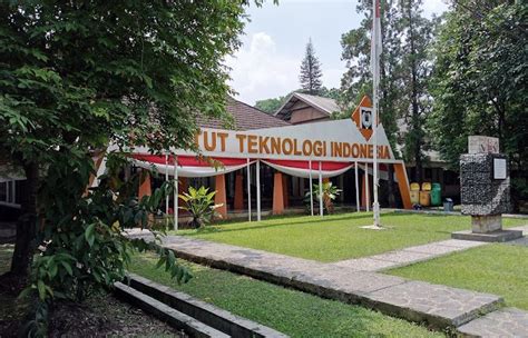 Biaya Kuliah Institut Teknologi Indonesia Iti Tahun 20232024