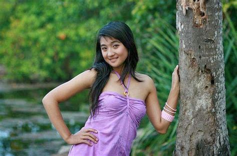 Gadis Kumpulan Foto Gadis Gadis Cantik Di Indonesia Dashoffercom
