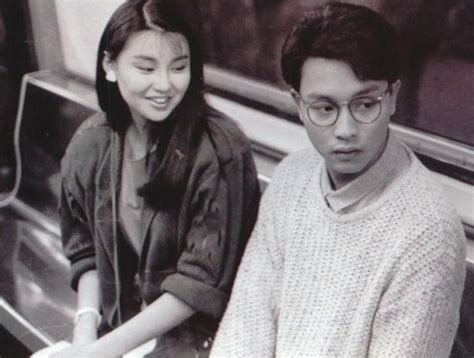 Görünümler 186 b3 yıl önce. 장만옥 리즈, 故장국영과 함께한 사진 눈길