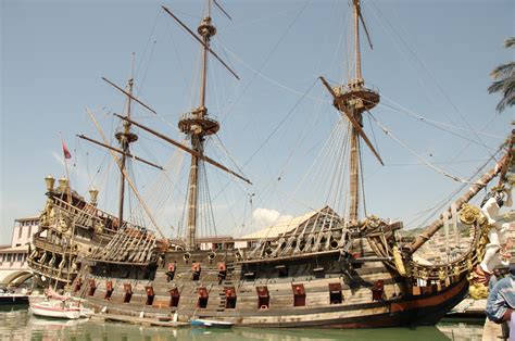 Filepirates Roman Polanski Boat Genova 2 Wikimedia Commons