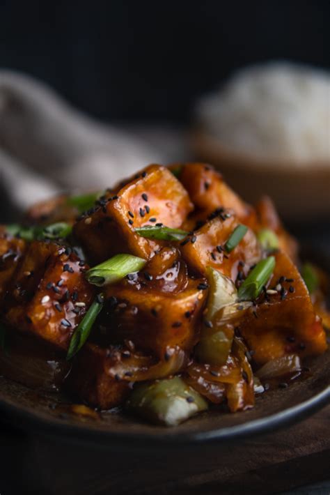 Vegan Crispy Sweet And Sour Chili Tofu Better Than Takeout The Earth