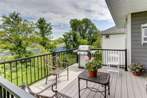 Series 500 railing contains the ability to be combined with any of superior aluminum's numerous guardrail systems in order to create a code compliant combo. Aluminum Picket Railing | Tek-Rail Inc. | Greenville SC