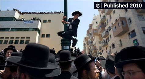 Hasidic Jews In Israel Protest Ruling On School The New York Times