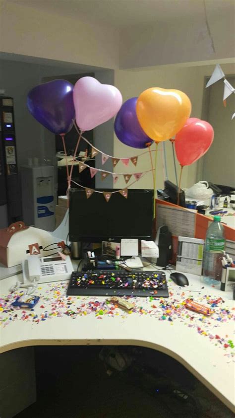 Está comprobado que una oficina con el mobiliario adecuado mejora considerablemente la calidad del trabajo que allí. Best 25+ Office birthday decorations ideas on Pinterest ...