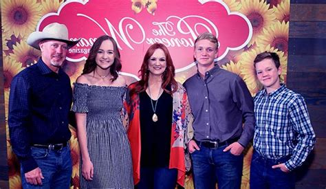 Ree drummond may present herself as a modern day laura ingalls wilder or willa cather on her pioneer woman blog and tv show, but she ree has turned her life on the ranch into a multimillion dollar empire thanks to her work as the pioneer woman. Ree Drummond Husband Ladd Drummond Net Worth, Age, Parents, Brother Died, Wiki, Bio ...