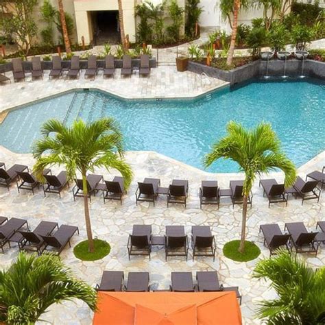 Hilton Hawaiian Village Oahu Magellan Luxury Hotels