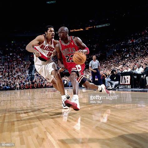 Michael Jordan Dribbles Photos And Premium High Res Pictures Getty Images