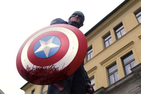 Последние твиты от captain america (@captainamerica). 'The Falcon and The Winter Soldier' Spoilers: What Happens ...