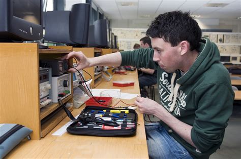 New Electrical Engineering Course Launched - Institute of Technology Sligo